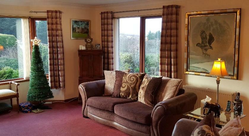 One Strathview B&B Forfar Exterior photo